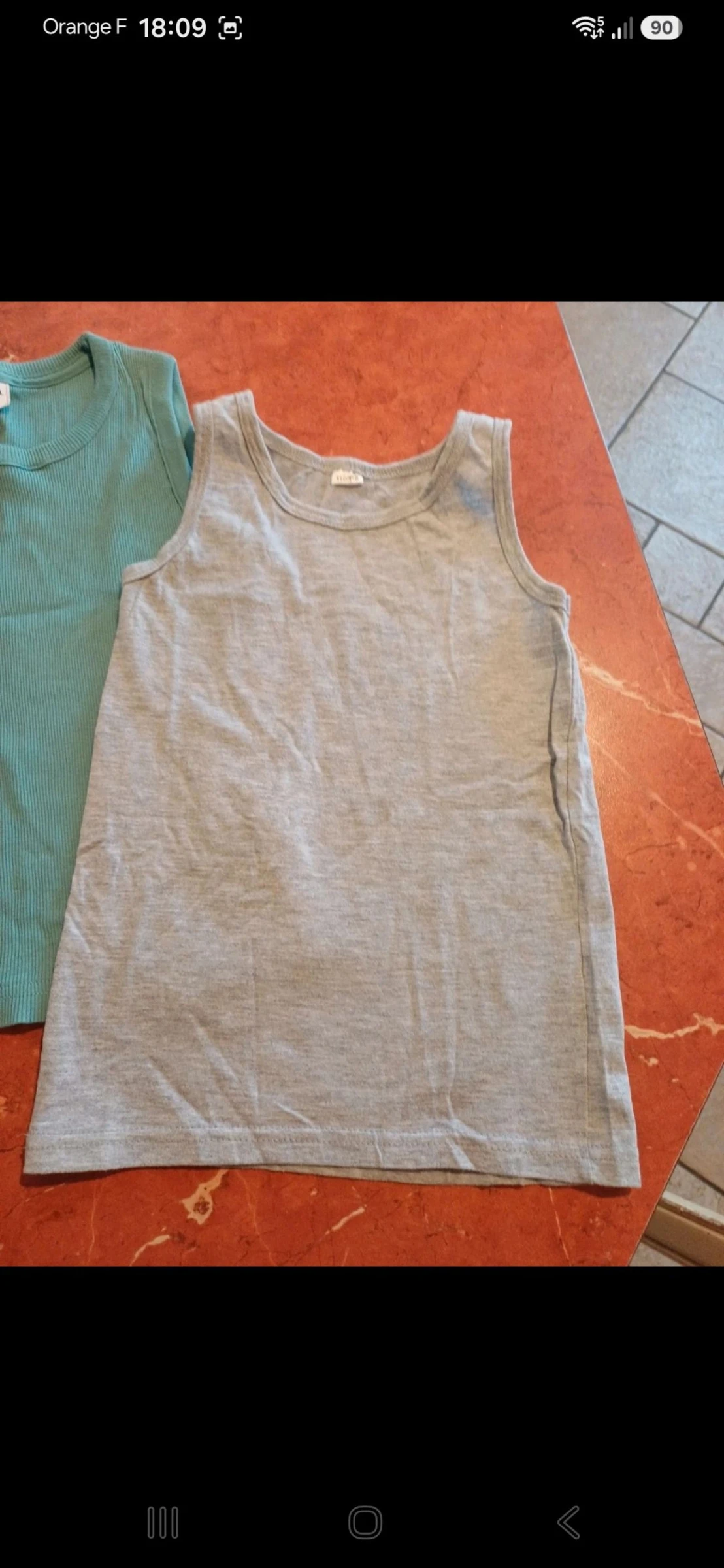 Set van 2 tanktops voor jongens maat 5 jaar – photo 2